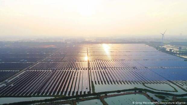 Китайская плавучая солнечная электростанция 