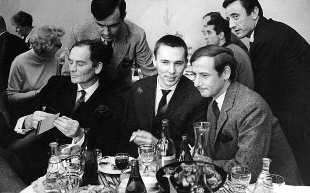 Зайцев на встрече с Пьером Карденом и Марком Боаном в Москве. 1965 год