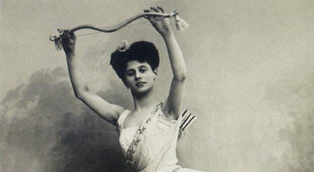 Анна Павлова — Аспиччия («Дочь фараона», 1900-е) Волосы под мышками очень хорошо видны