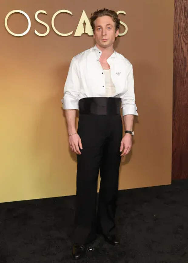 Джереми Аллен-Уайт