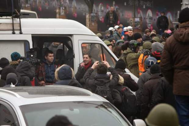 Киевляне за чистый город и против фашистов