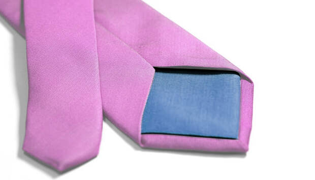 Лайфхак: самый простой, быстрый и необычный способ завязать узел галстука