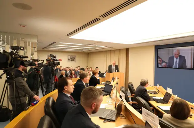 подготовка ребенка к школе. убрать буквы из картинки онлайн. занимательные задания по русскому языку для начальной школы. игра анаграмма. 7 classes a day.