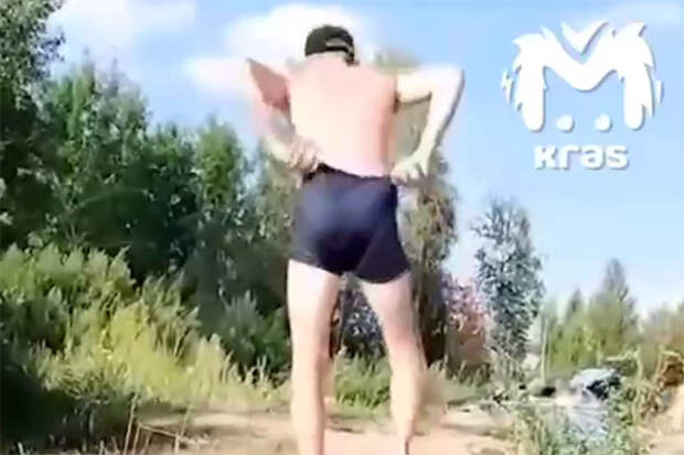 Россиянин в ответ на замечание показал детям на пляже гениталии и попал на видео