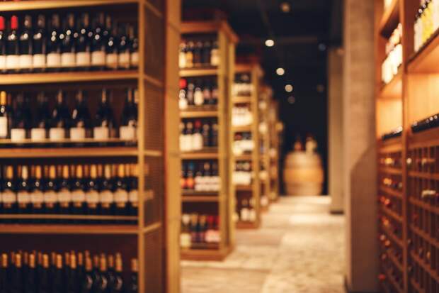 В Приангарье розничную торговлю алкогольными напитками будут проверять через мобильное приложение  В Приангарье розничную торговлю алкогольными напитками будут проверять через мобильное приложение