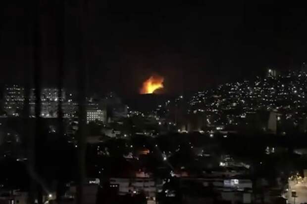 Sky News Arabia: в Венесуэле атакованы дом министра обороны и порт