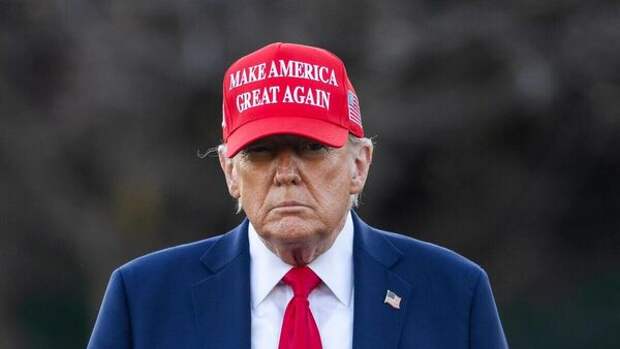 Поток сознания вместо стратегии: Ищенко о том, почему Трамп все дальше от "Make America Great Again"