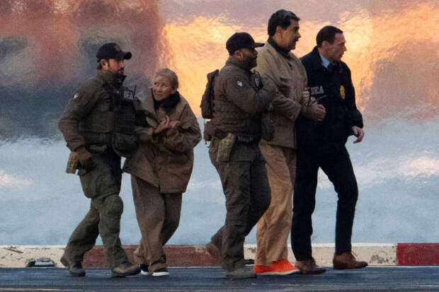 Посол Мелик-Багдасаров: жена Мадуро сама решила следовать за ним при захвате