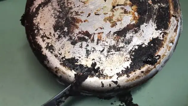 Как без усилий отмыть многолетний нагар реально за 10 минут