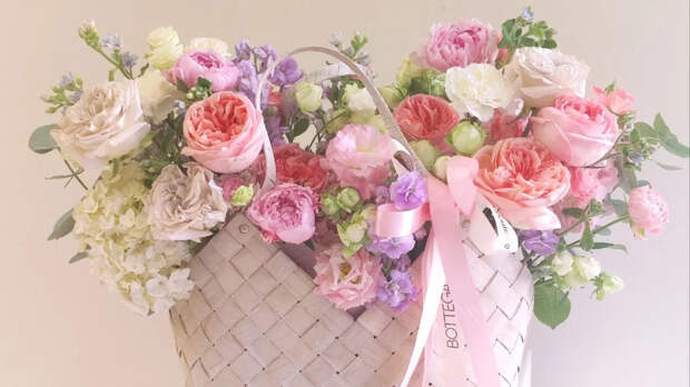 Флорист рассказала, какие букеты дарить на День святого Валентина