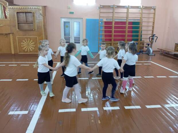 Физкультурный досуг ´Мы умеем делать все´.