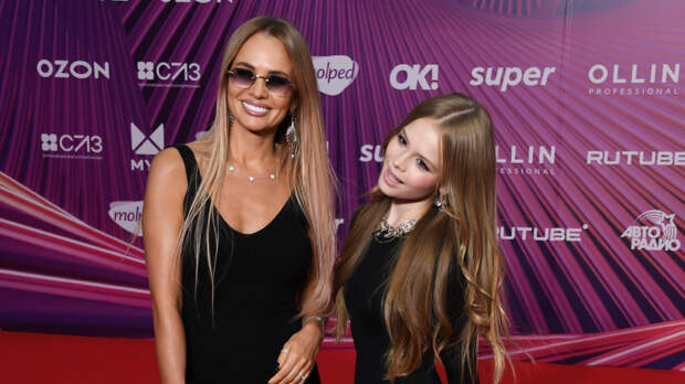 «Хотела сесть на лавочку»: бывшая жена Гогунского сломала позвоночник на катке