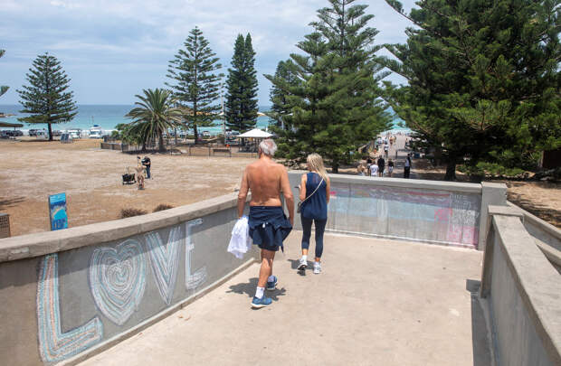 Тревел-блогер описал Австралию фразой «красивые люди у океана и жирные тела в глубинке»