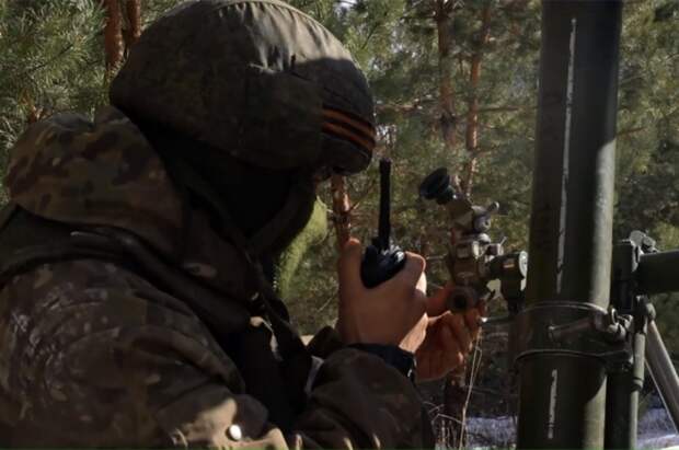 Бойцы Колесников и Тураев уничтожили 4 боевиков при штурме позиции ВСУ