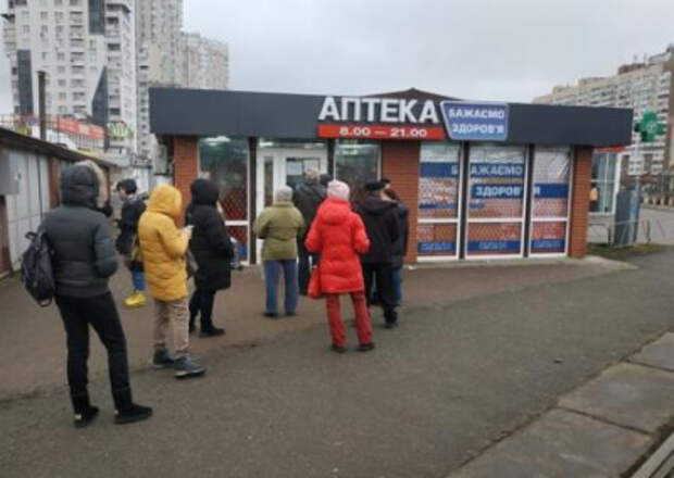 Украинцы остались без гуманитарных лекарств: всё либо разворовано, либо направлено на продажу Украинцы остались без гуманитарных лекарств: всё либо разворовано, либо направлено на продажу