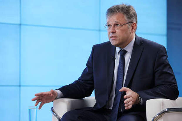 Мирошник: Европа не знает куда бежать, чтобы сохранить поставки оружия Украине