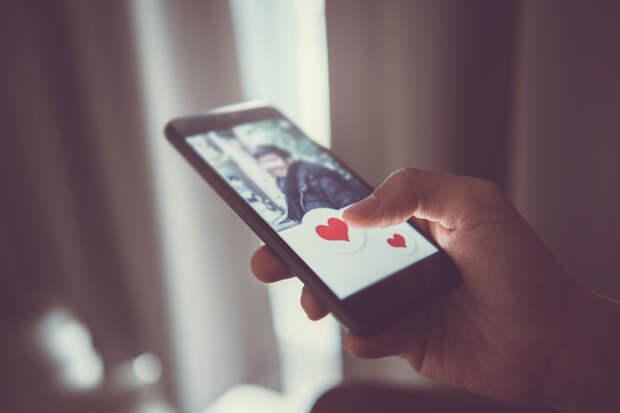 Названы признаки фейковых фото на сайтах знакомств