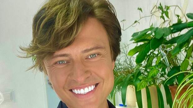 Улыбка в кредит: чем мы заплатим за моду на виниры и белоснежные зубы через 10 лет