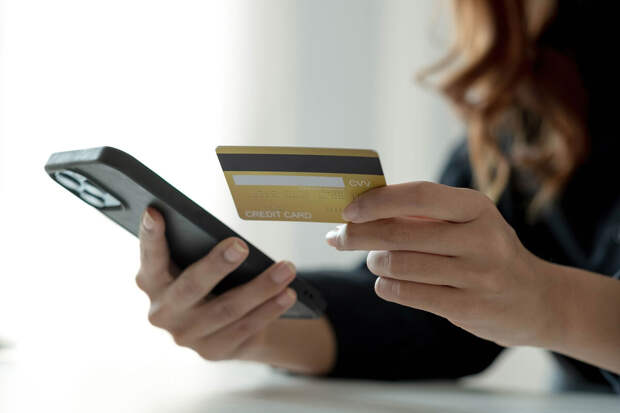 МВД: если близкий просит деньги и присылает новые реквизиты, то его взломали