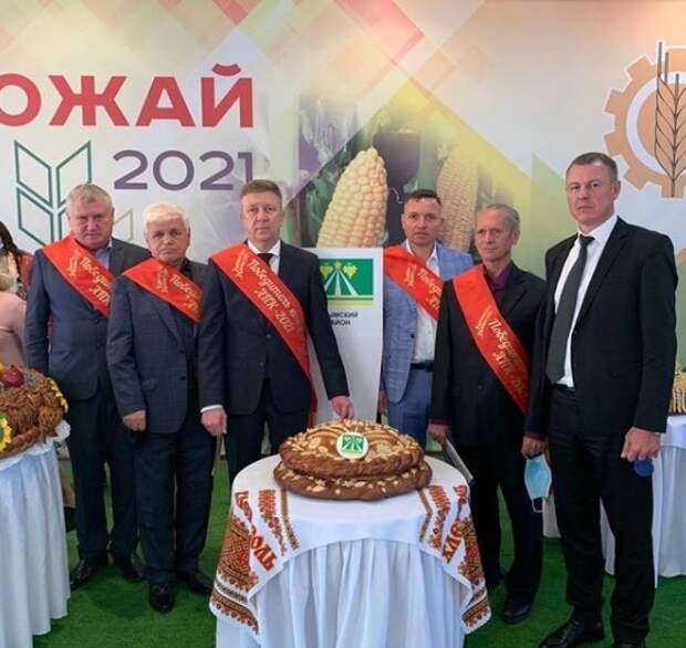 Аграрии Крымского района впервые вышли в лидеры по урожайности зерна