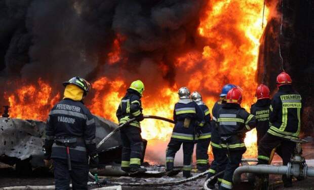 В Одессе пылают промышленные предприятия после удара Армии России (ФОТО, ВИДЕО)