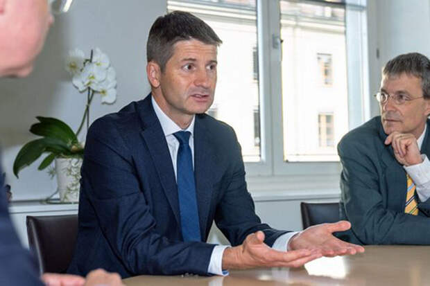 NZZ: дипломат Люхингер сыграл ключевую роль в организации встречи в Женеве