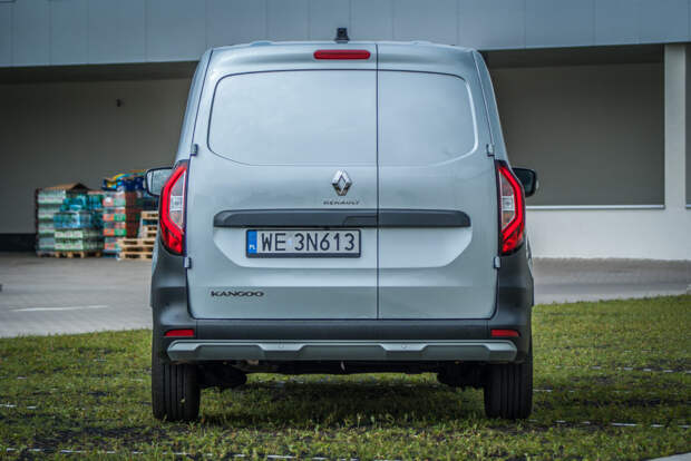 Renault Kangoo Van (фот. Якуб Корнацки / Automotyw.com)