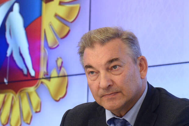 Глава ФХР Третьяк заявил, что в 90-е в России вместо стадионов были барахолки