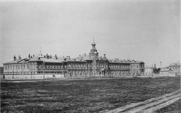 Большница, построенная Бахрушиными в Сокольниках. 1888 год. /Фото:pastvu.com Что сделали для блага России самые известные купеческие семьи