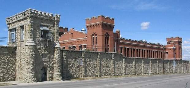 Тюрьма штата Монтана Тюрьма, бунт, жестокость