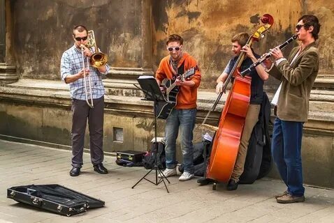 Четырбок быстро поменял свое мнение относительно закона об уличных музыкантах в Петербурге