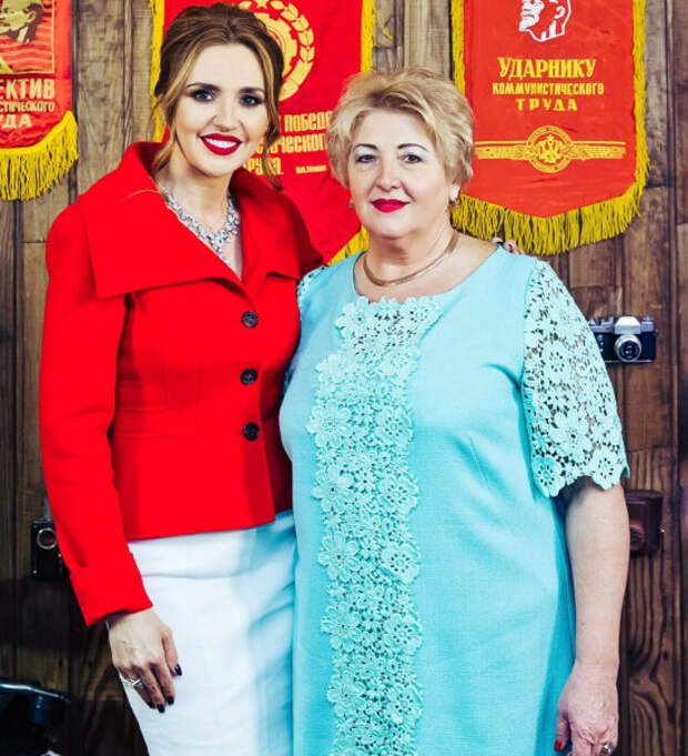 Оксана Марченко со своей мамой