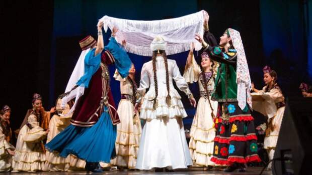 Госансамбль песни и танца Татарстана представит «Свадьбу» на сцене Татарской филармонии