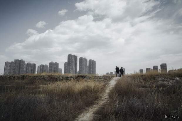 Незаселенные города-призраки в Китае