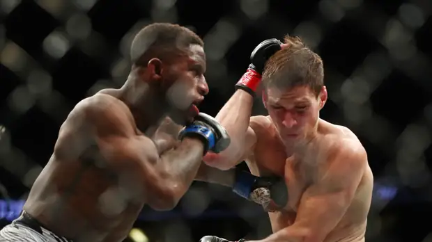 Евлоев одолел Даводу в бою на турнире UFC 263