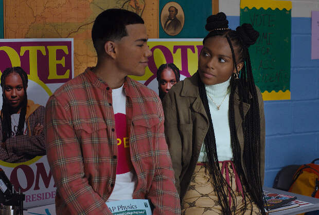 Naomi's Kaci Walfall Details the Very 'Worst Part' of Her First On-Screen Kiss, Teases a 'Crazy' Episode Ahead