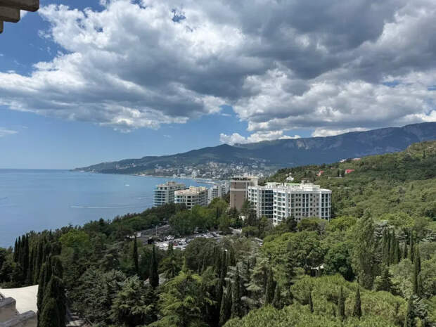 88 тысяч на двоих: эксперты назвали страну с самыми дешевыми путевками на апрель