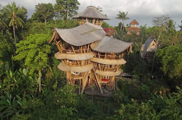Дома из бамбука в Индонезии - 10