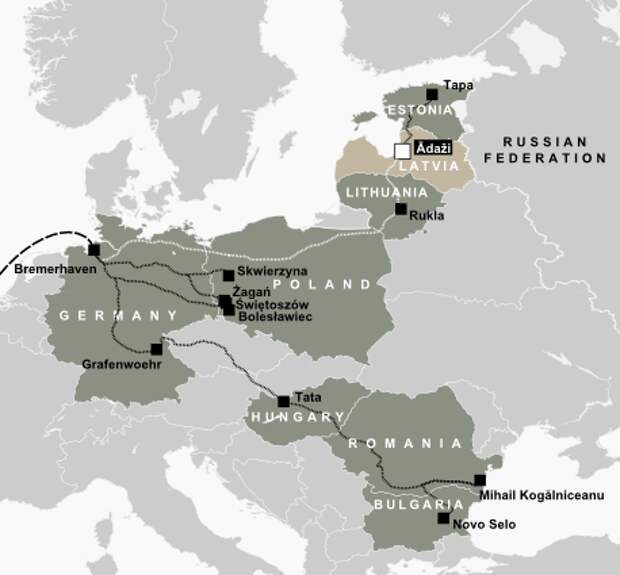НАТО окапывается: у границы с Россией в Эстонии роют окопы и блиндажи