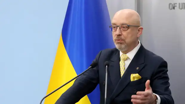 Глава Минобороны Украины Резников сообщил, что заболел коронавирусом