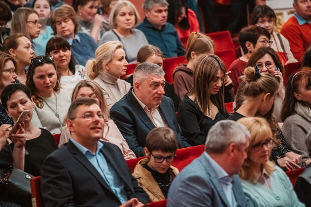 Московский Пасхальный фестиваль: В Тверской филармонии прошел первый концерт симфонической программы Московский Пасхальный фестиваль: В Тверской филармонии прошел первый концерт симфонической программы