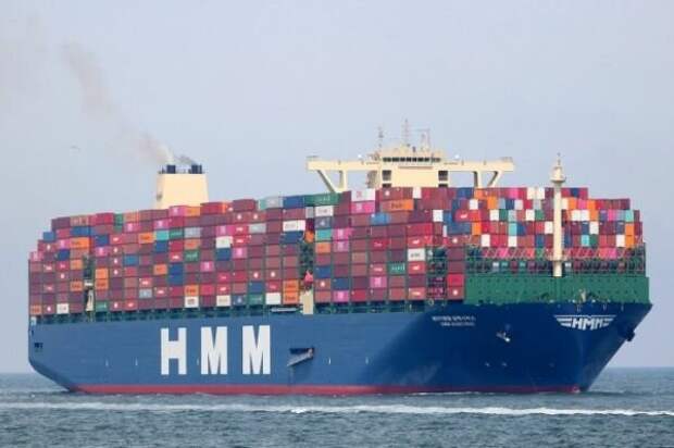 Каждый день из китайских портов в мир отправляются сотни кораблей с ширпотребом