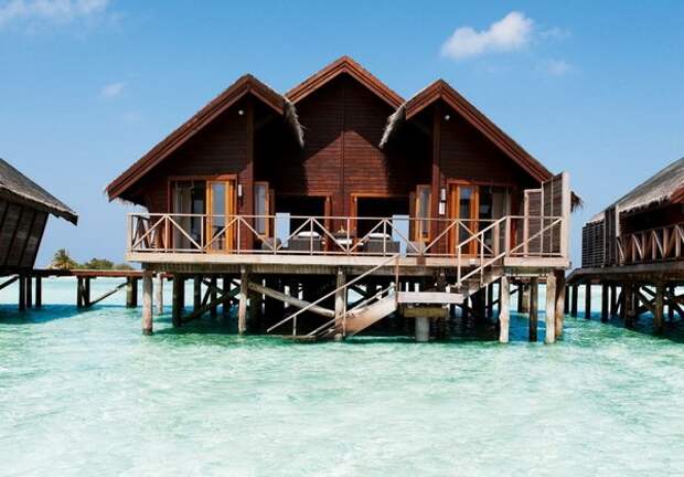 Стеклянный пол в отеле LUX* Maldives Стеклянный пол в отеле LUX* Maldives