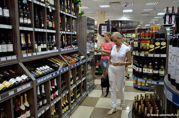В России хотят закрыть алкогольные магазины