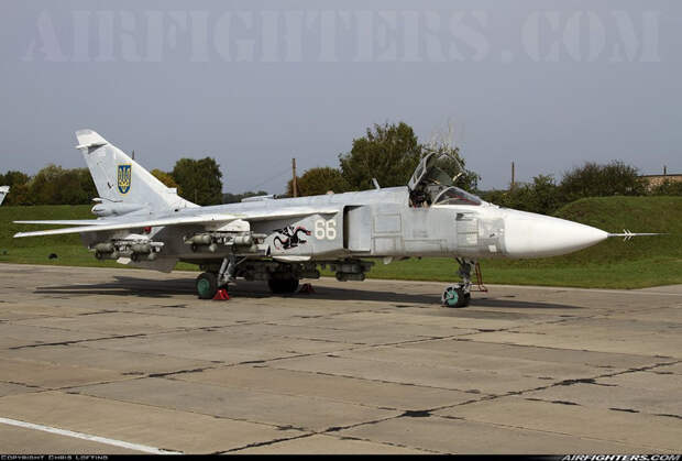 Su-24 N66-005