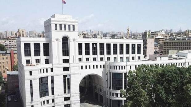 Ряд сотрудников МИД Армении подали в отставку