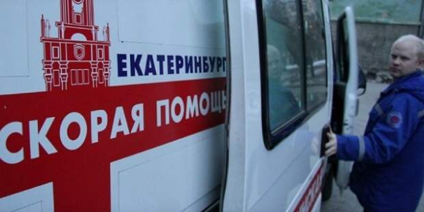 Екатеринбургские врачи высадили из скорой больного ребенка по дороге в больницу