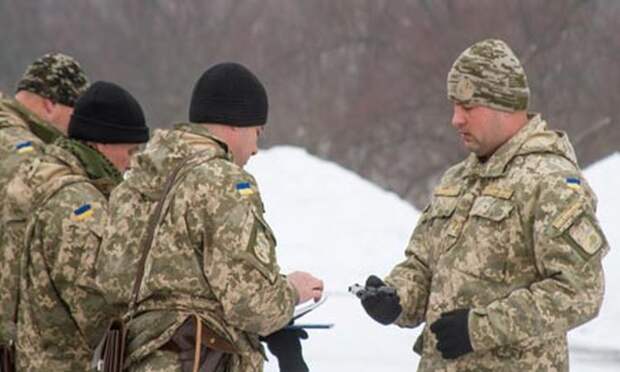 Бойцов ВСУ после награждения накануне Нового года оставили на морозе