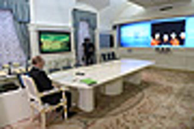 Видеоконференция с буровой платформой «Беркут»
