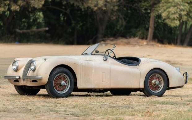 Jaguar XK120 1954 года несколько десятилетий пылился в гараже